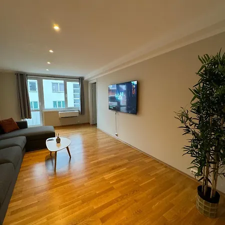 Charming 3-bedroom In The Heart Of