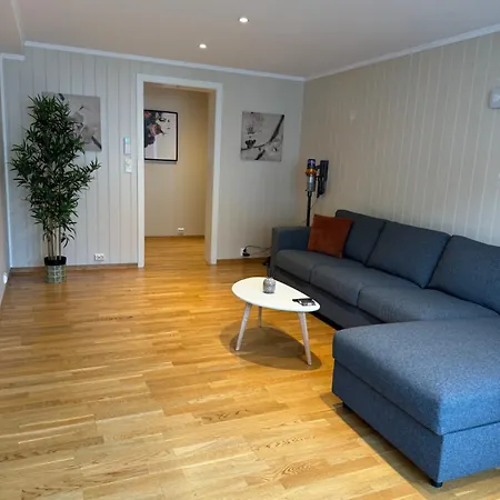 Apartment Charming 3-bedroom In The Heart Of