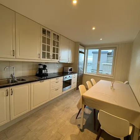 Charming 3-bedroom In The Heart Of