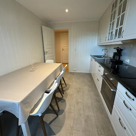 Charming 3-bedroom In The Heart Of * Kristiansund