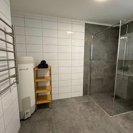 Charming 3-bedroom In The Heart Of Lejlighed *