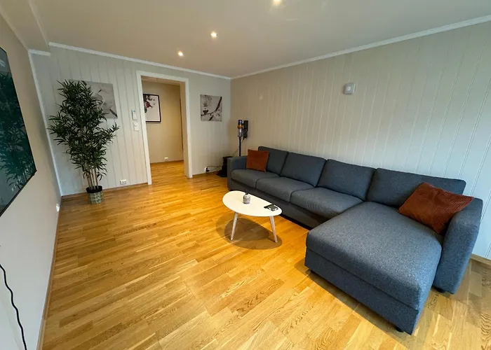 Charming 3-bedroom In The Heart Of *