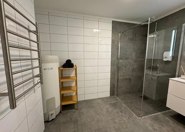 Charming 3-bedroom In The Heart Of Apartment *