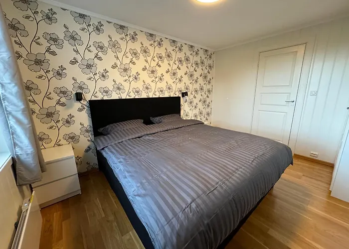 Charming 3-bedroom In The Heart Of Apartment