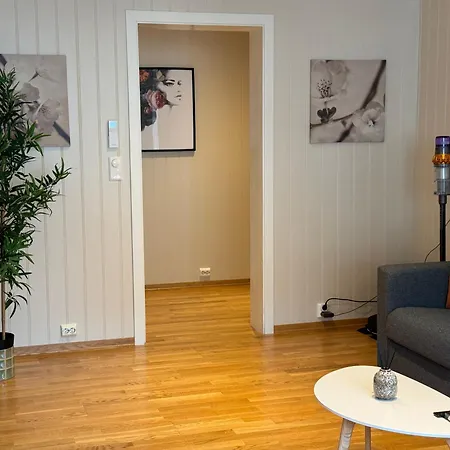 Charming 3-bedroom In The Heart Of Appartement Kristiansund